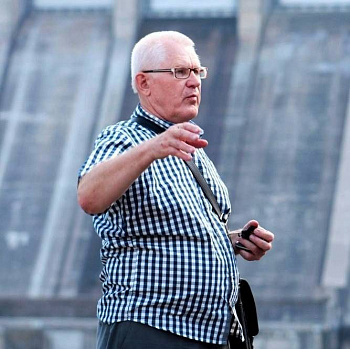 Сандалов Валерий